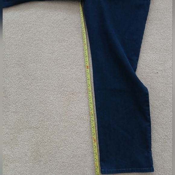 Gloria Vanderbilt Women's Straight Leg Jeans - Dark Blue - Picture 4 of 5